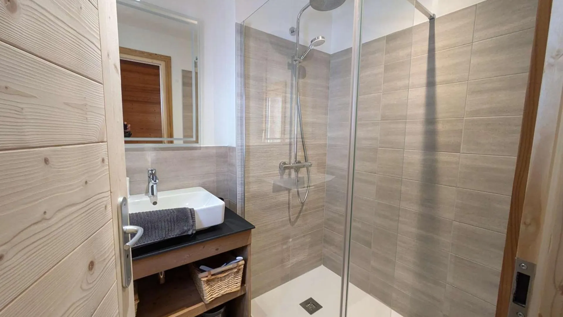Lodge Alpin Chaleureux, 4 Chambres, 10 Pers, Parking, Terrasse, Areches-Beaufort - Fr-1-342-330 0*, Beaufort (Savoie)
